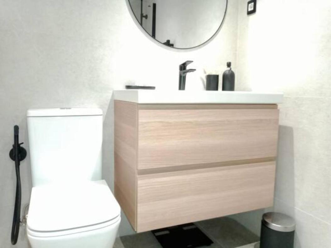 Apartamento Con Suite, Zona De Trabajo Y Yoga Wifi Y Garaje Castro Urdiales Luaran gambar