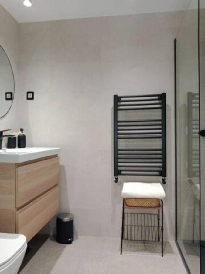 Apartamento Con Suite, Zona De Trabajo Y Yoga Wifi Y Garaje Castro Urdiales Luaran gambar