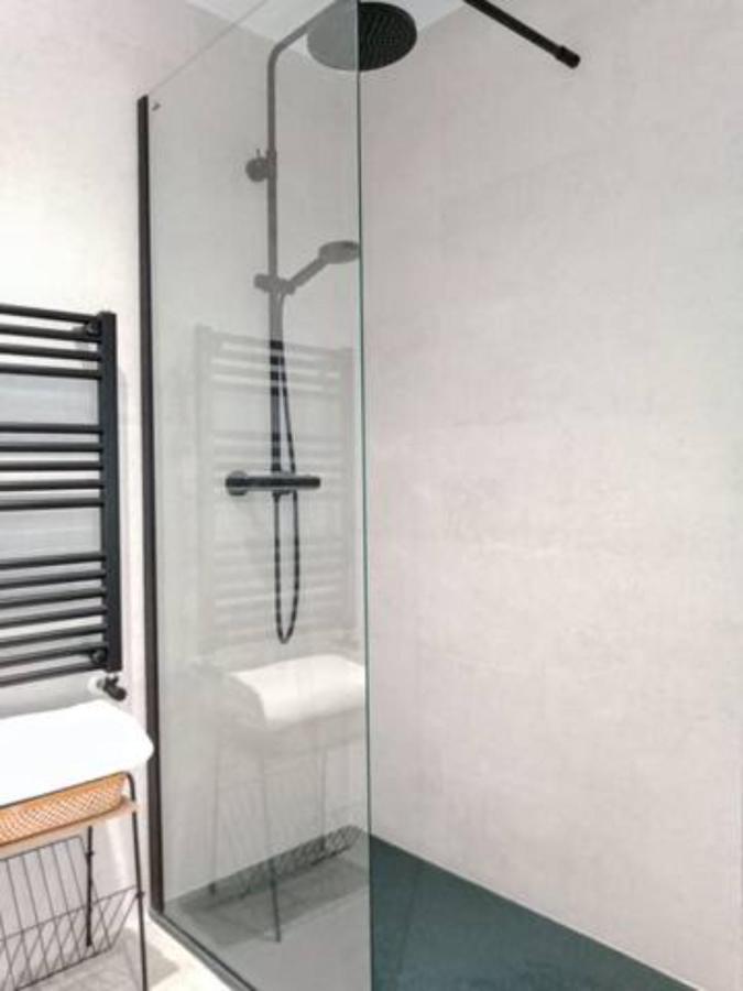 Apartamento Con Suite, Zona De Trabajo Y Yoga Wifi Y Garaje Castro Urdiales Luaran gambar