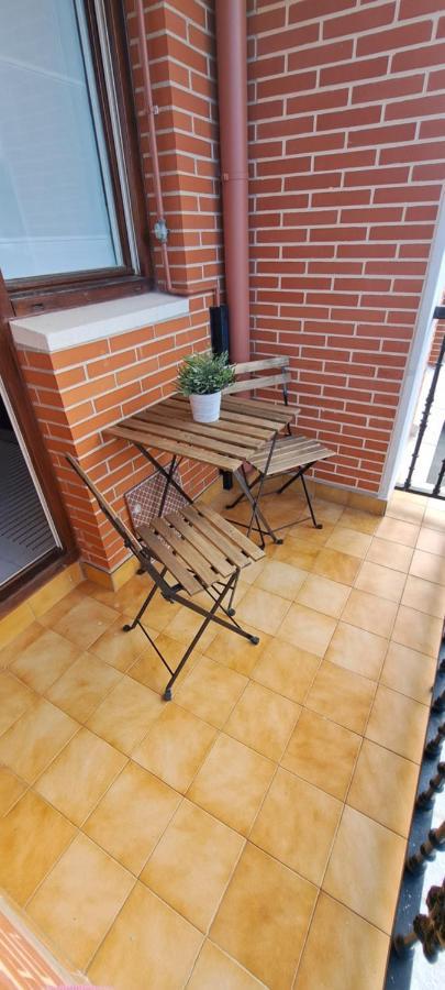 Apartamento Con Suite, Zona De Trabajo Y Yoga Wifi Y Garaje Castro Urdiales Luaran gambar