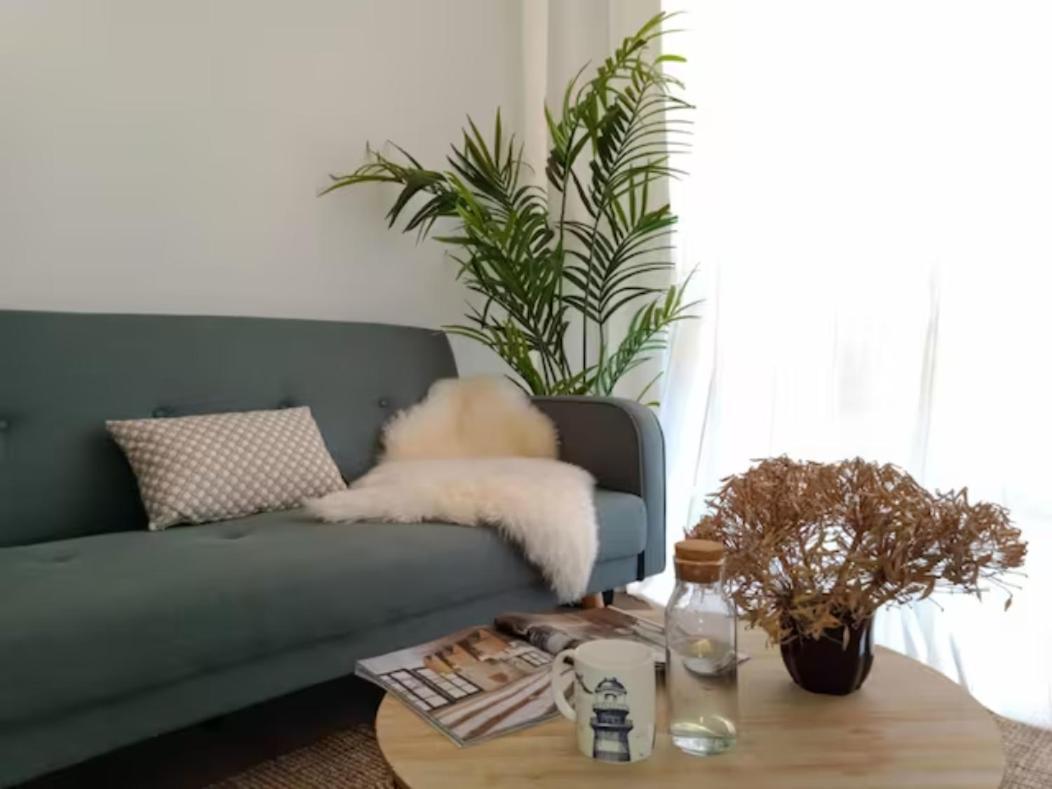 Apartamento Con Suite, Zona De Trabajo Y Yoga Wifi Y Garaje Castro Urdiales Luaran gambar