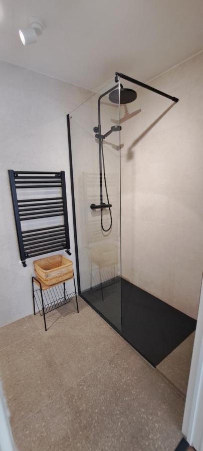 Apartamento Con Suite, Zona De Trabajo Y Yoga Wifi Y Garaje Castro Urdiales Luaran gambar