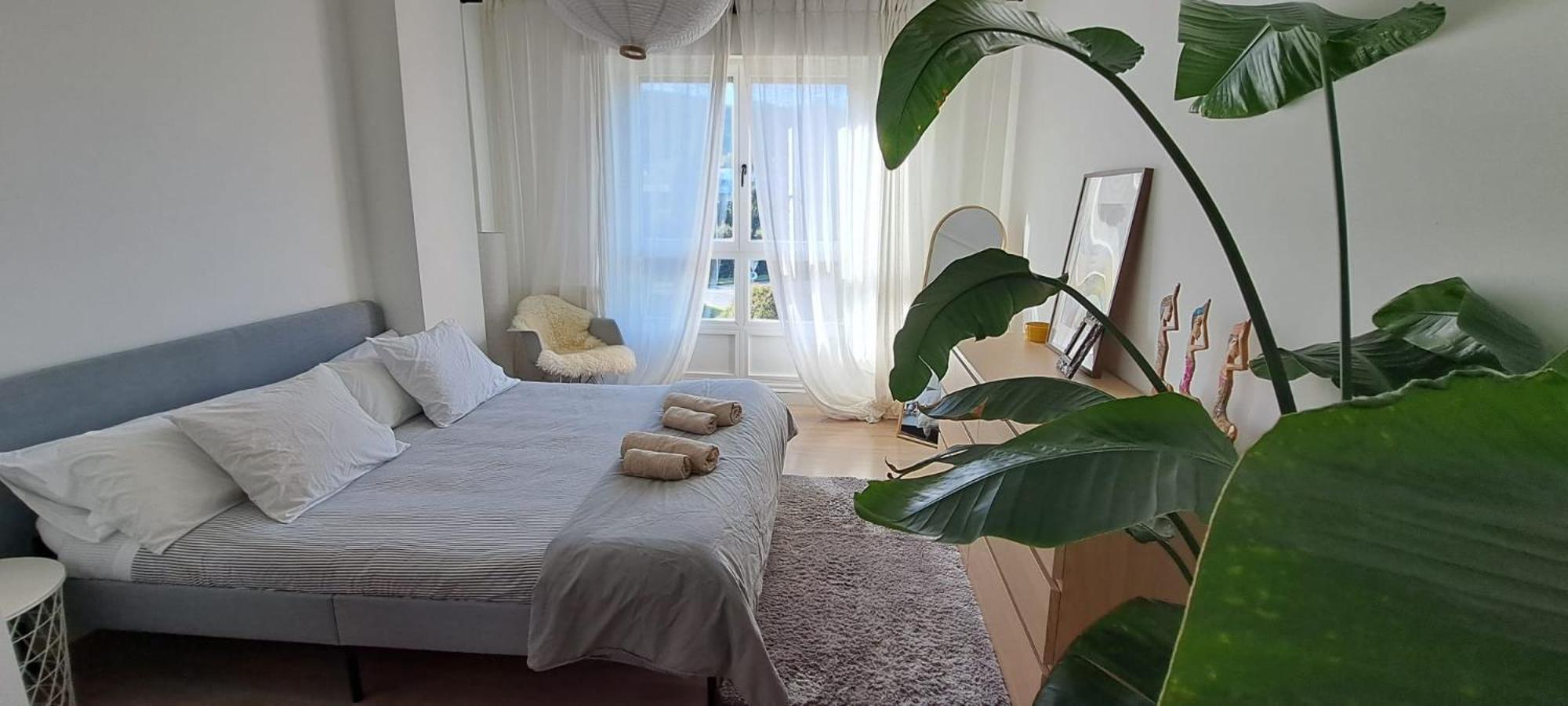 Apartamento Con Suite, Zona De Trabajo Y Yoga Wifi Y Garaje Castro Urdiales Luaran gambar
