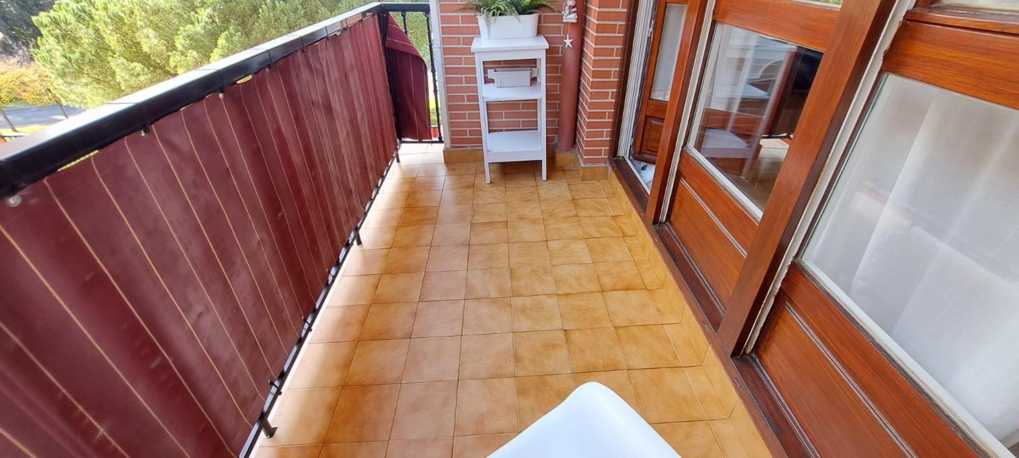 Apartamento Con Suite, Zona De Trabajo Y Yoga Wifi Y Garaje Castro Urdiales Luaran gambar