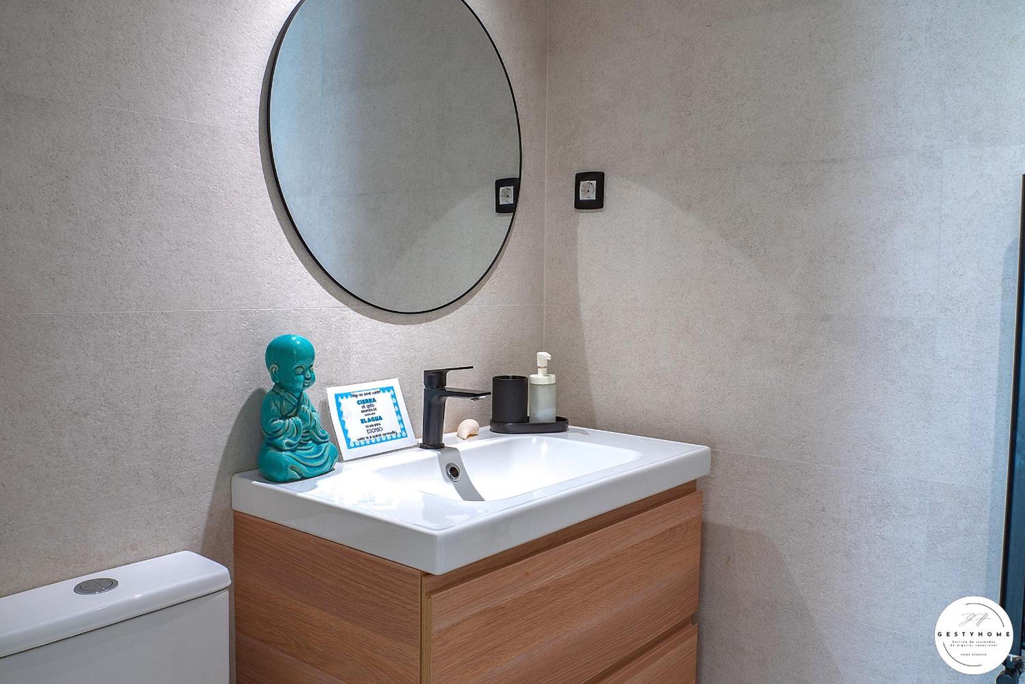 Apartamento Con Suite, Zona De Trabajo Y Yoga Wifi Y Garaje Castro Urdiales Luaran gambar