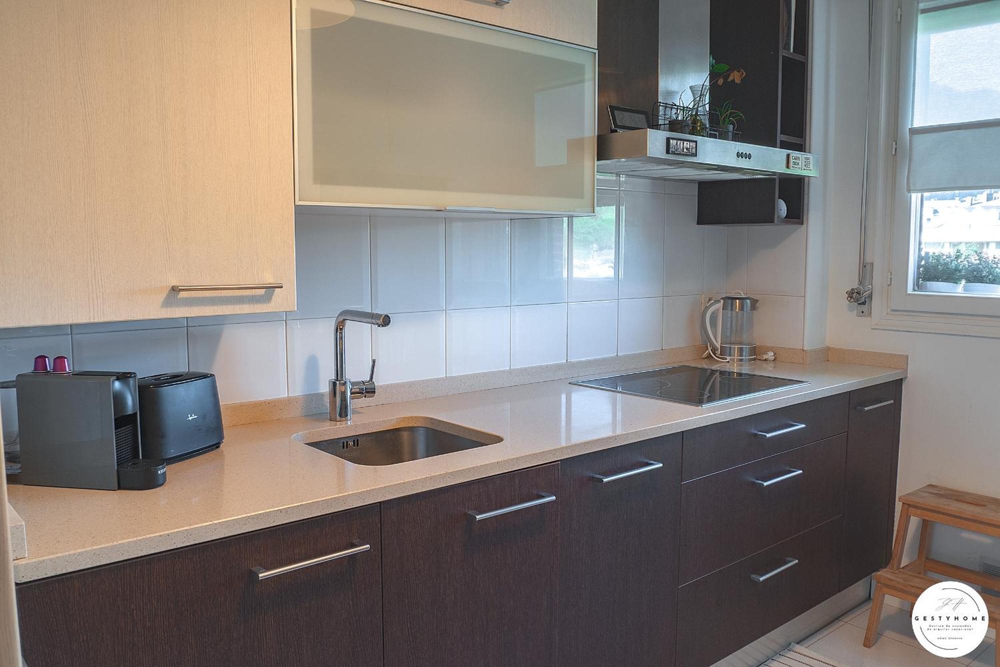 Apartamento Con Suite, Zona De Trabajo Y Yoga Wifi Y Garaje Castro Urdiales Luaran gambar
